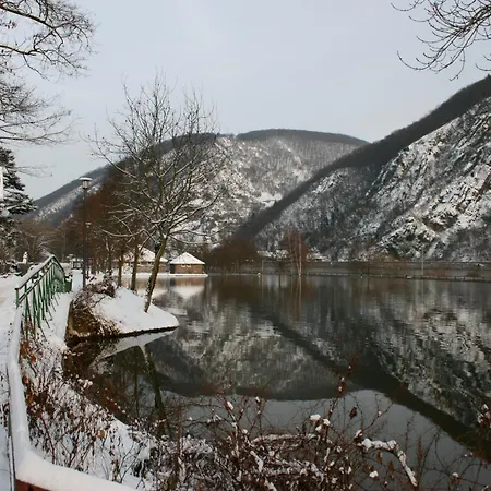 Witts From アパート モーゼルケルン