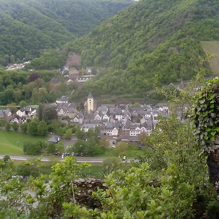 Witts From * מוסלקרן